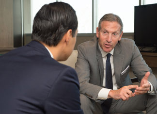 Howard Schultz Apologizes for Associating Seattle with Burnt Coffee