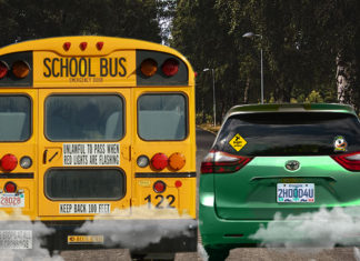 Elementary School Bus Races Minivan with Oregon Plates