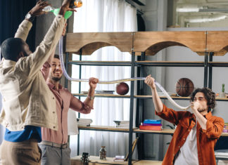 UW Frats Mandate Beer Bongs Must Be at Least 6 Feet Long