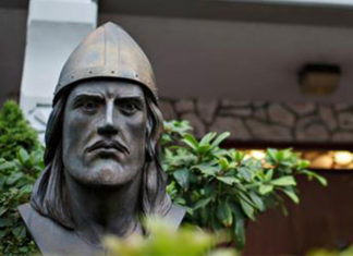 Archaeologists Find Leif Erikson Also First Explorer to Discover Parking on Market Street on a Sunday