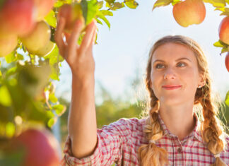 5 Fun Places to Go Apple Picking This Weekend Because ICE Scared Off All Their Farmworkers