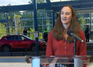 Crazy Socialist Mayor of Seattle Says Cars Not Allowed to Drive on ‘Trains-Only’ Train Tracks