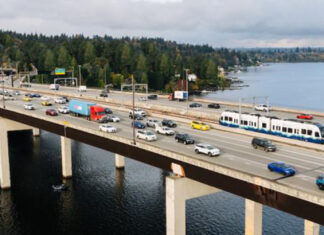 Bellevue Homeowners Say Light Rail Noise on I-90 Ruining Area’s Peaceful Freeway Ambience