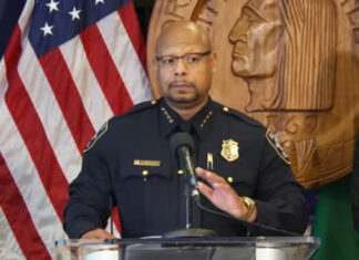Seattle Police Chief Assures City He Commutes Back to Chicago to See Wife, Kids as Little as Possible